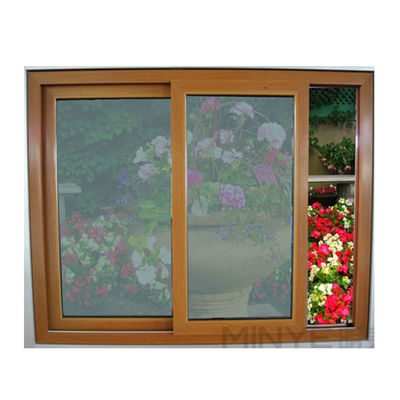 Amerikanische Vinylfenster mit individueller Profilfarbe und Radius-Design im Bay Style