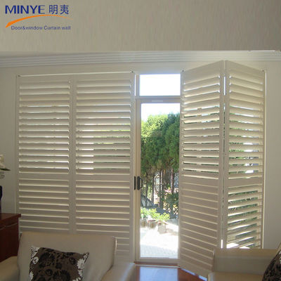 Glatte, pulverbeschichtete Hochwertige PVC/UPVC-Jalousie-Lauver-Fenster für langlebige Fensterläden