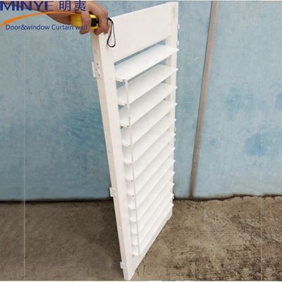 Anpassungs-PVC-Lauver-Fenster mit verstellbarem Plantage-Riegel-Design und -Laufern