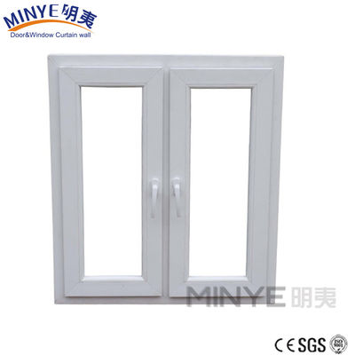 Horizontales Öffnungsmuster PVC-Fensterrahmen Design im europäischen Stil 2,5 mm Dicke