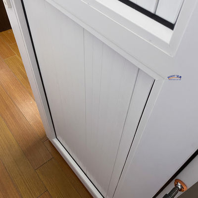 Doppelgehärtetes Glas französischer Stil UPVC vertikale Scharniertür für PVC-Gusset Tür Exporteur