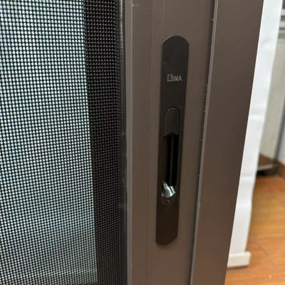 Energieeinsparende, wasserdichte Aluminiumrutschfläche mit Sicherheitsaufstellungen und Gitter