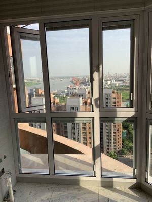 Customized Größe Aluminium Schiebetür und Fenster mit eingebauten Jalousien im französischen Stil