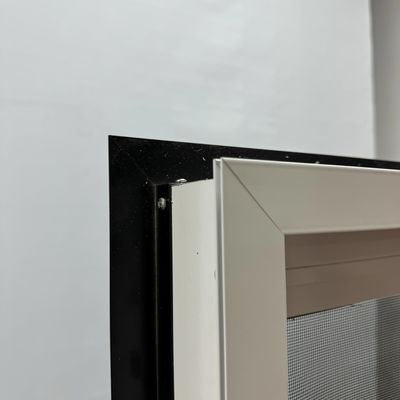Modernes Design UPVC-Fenster mit guter Windfestigkeit und chinesischer Top-Hardware