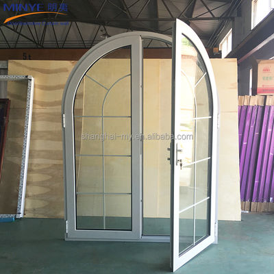 Arch Top Design Winddichte Tür mit pulverbeschichtetem Finish im rustikalen Stil