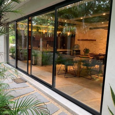 Zeitgenössische und funktionelle Glas-Aluminium-Türen für Häuser