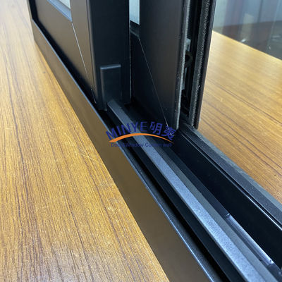 Modernes schalldichtes Schiebefenster mit Edelstahlschirmnetz