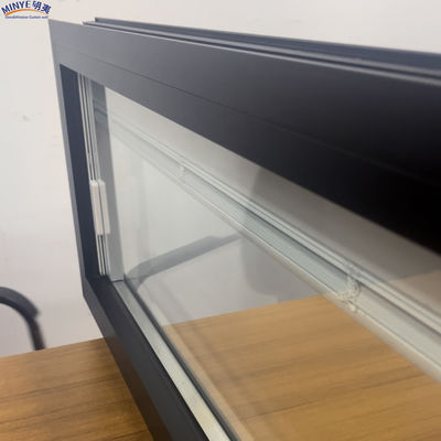 Winddichte Glasfaser-Bildschirmnetze eingebaute horizontale Öffnungsblinde Aluminiumlegierung Festfenster für gewerbliche Zwecke