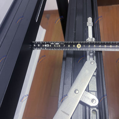 Ausgestattete Fenster im europäischen Stil mit Tilt und Turn Alimunm Fenster mit optionalem Trinkluftloch