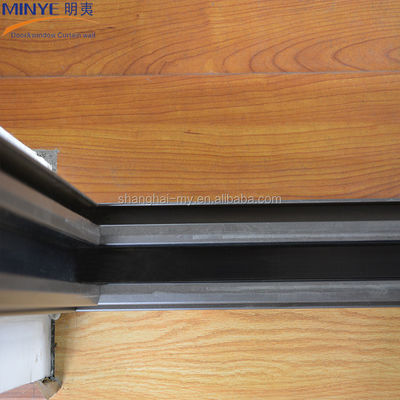 Aluminiumplattierte Holztüren mit 3 Paneelen und Glasschiebetüren