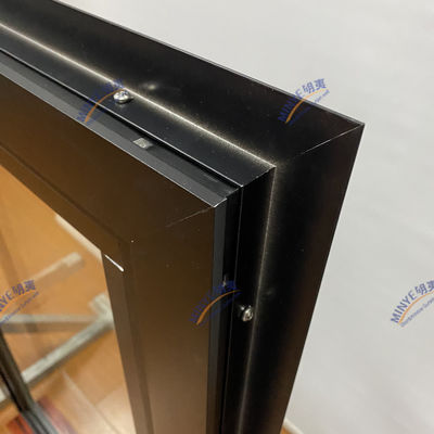 Gute Korrosionsbeständigkeit Aluminium-Türfenfenster mit hoher Festigkeit und modernem Design