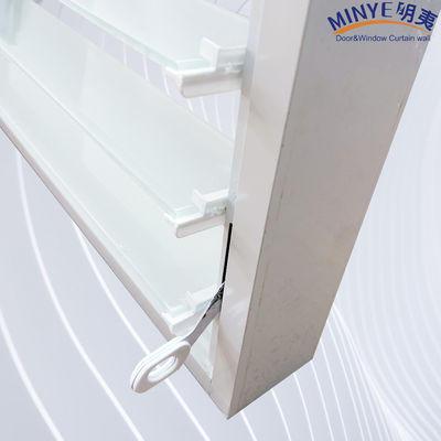 Moderne Aluminium-Glasläden für Korrosionsbeständigkeit und hohe Festigkeit